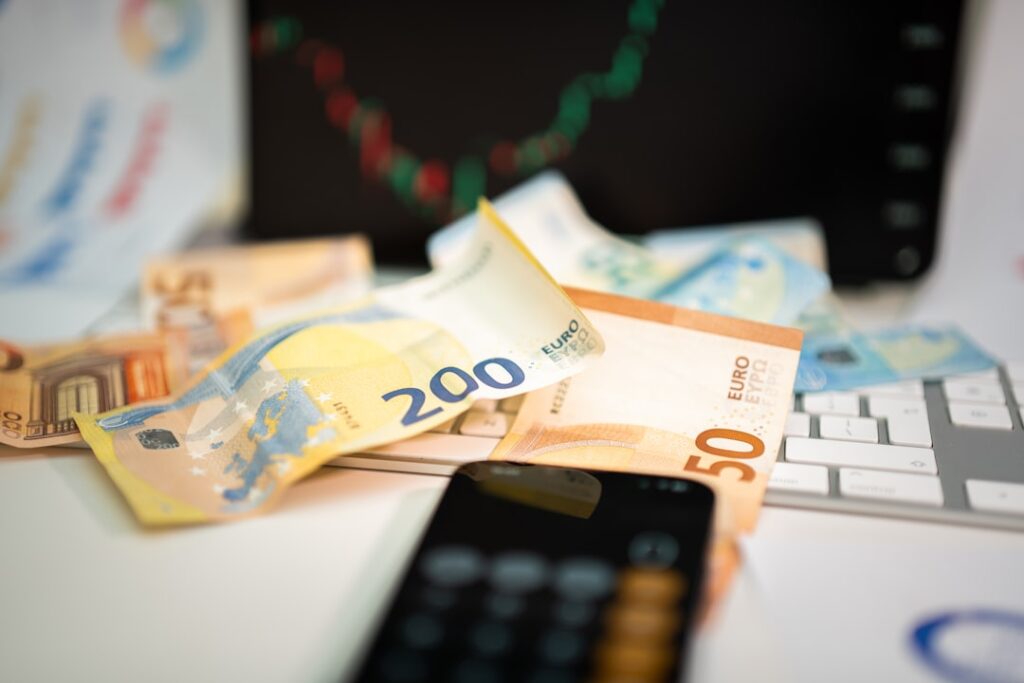 Photo reglementări fiscale