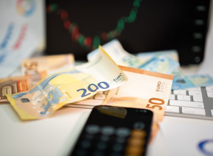 Photo reglementări fiscale