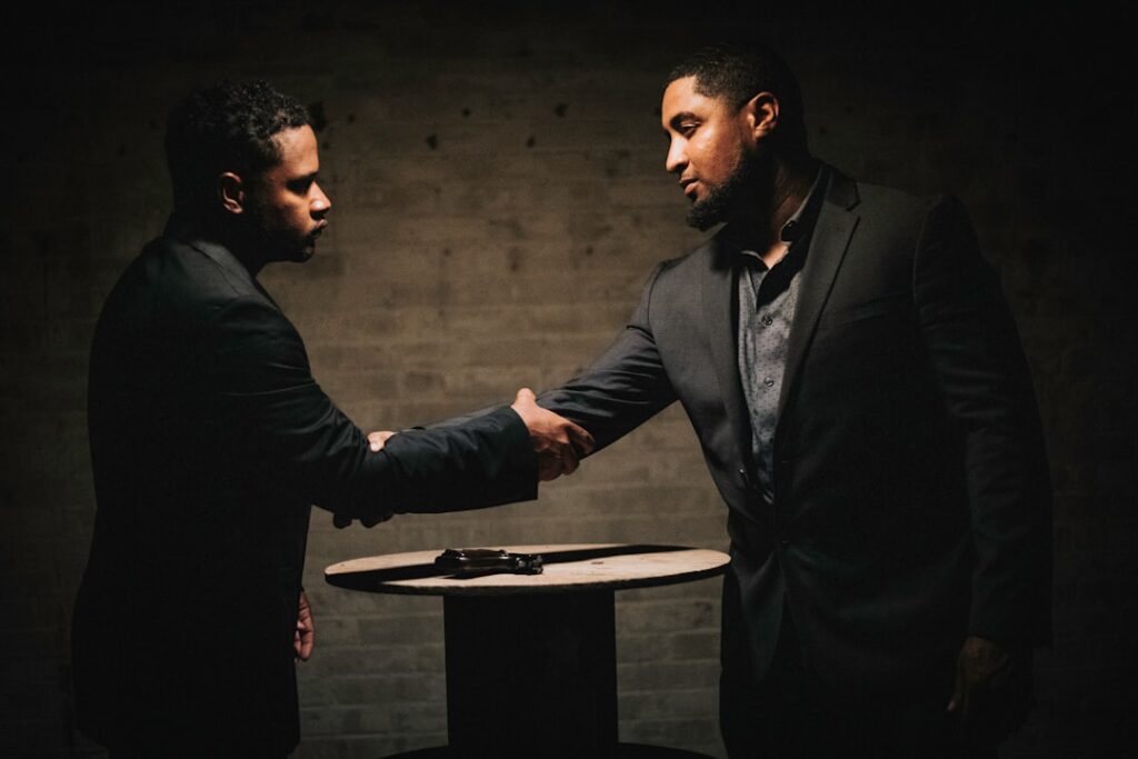 Photo negotiate contracts