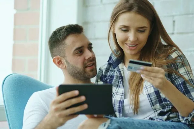 Photo common banking relationship mistakes